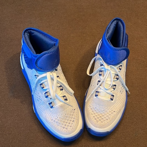 Adidas Men’s ultra boost sneakers - Picture 7 of 9